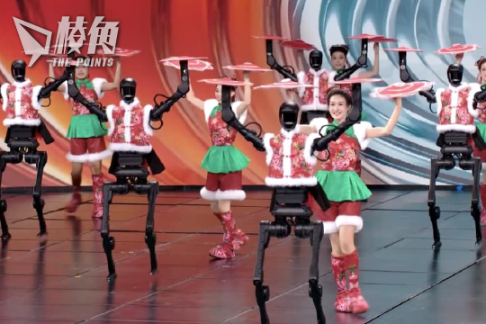 【馮睎乾十三維度】張藝謀又一場好戲 ——寧要AI，不要褲子